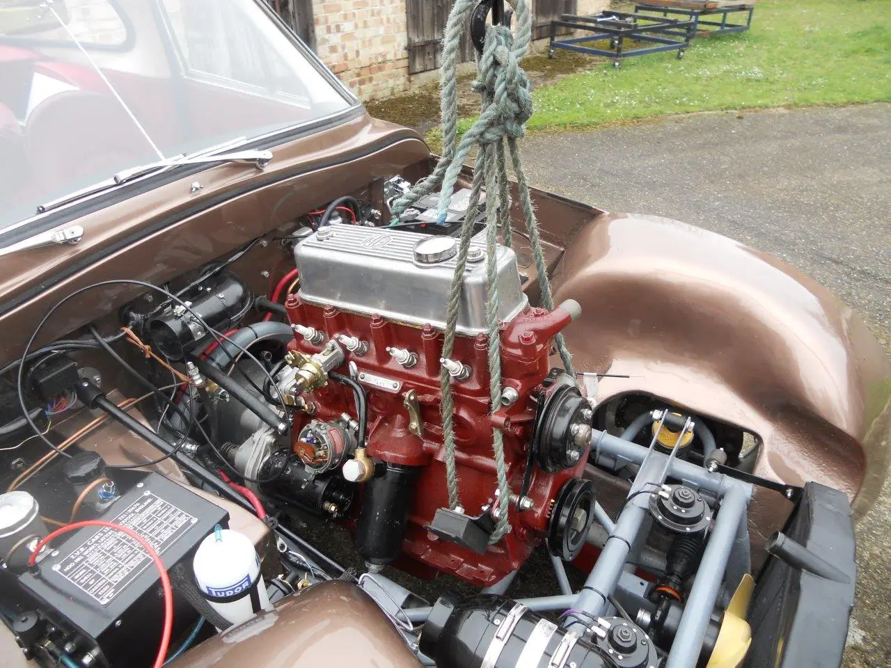 TVR Grantura MG engine