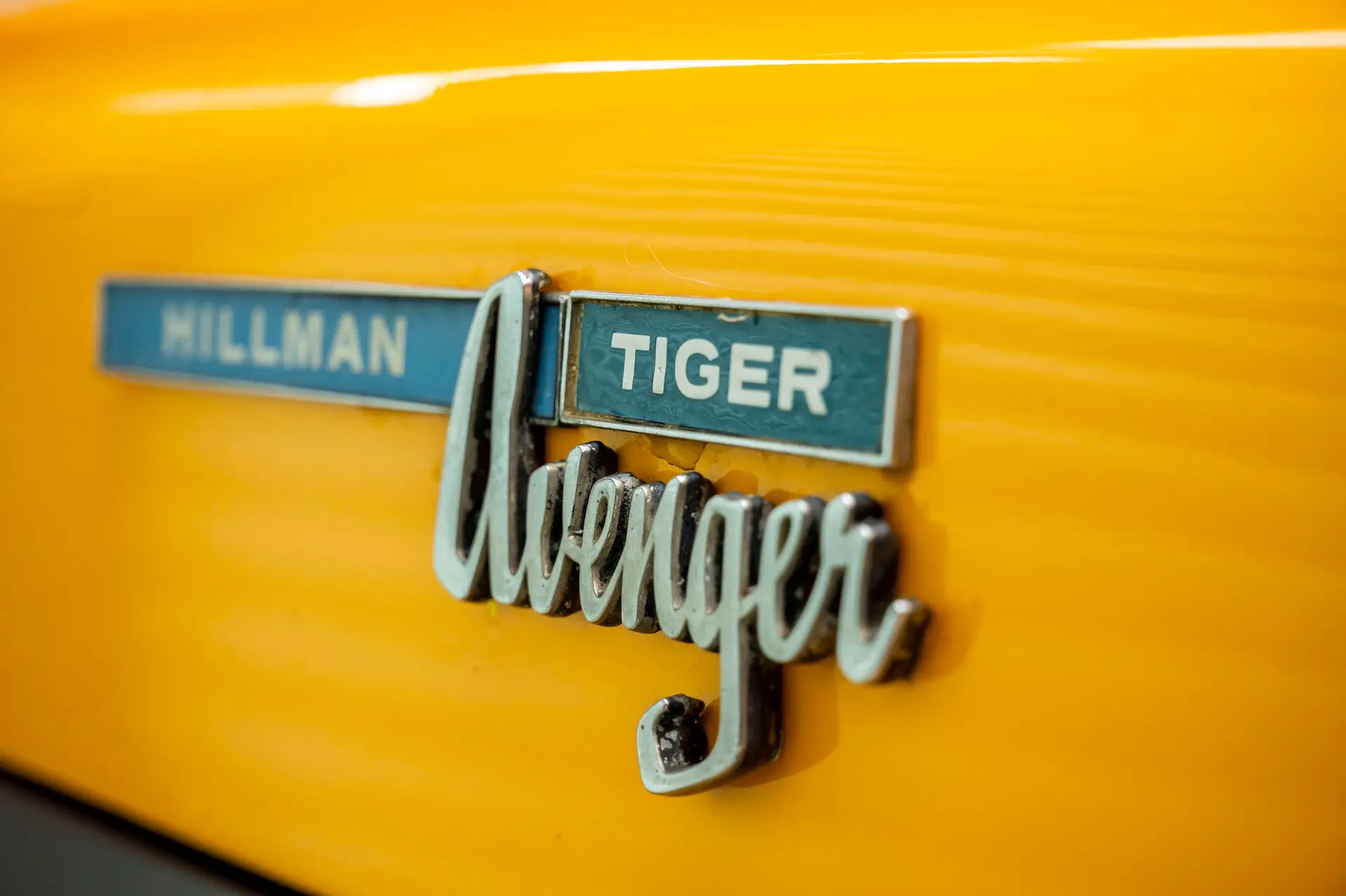 Hillman Avenger Tiger badge