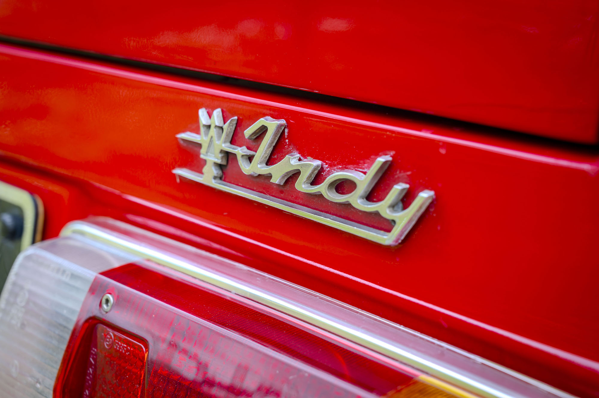 Maserati Indy metal badge